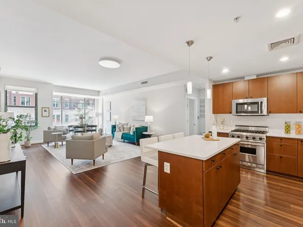 2425 L St NW APT 205, Washington, DC 20037