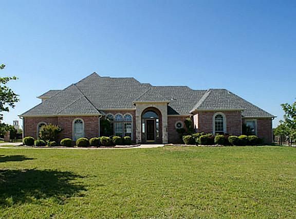 5th image of 136 Frank Ln