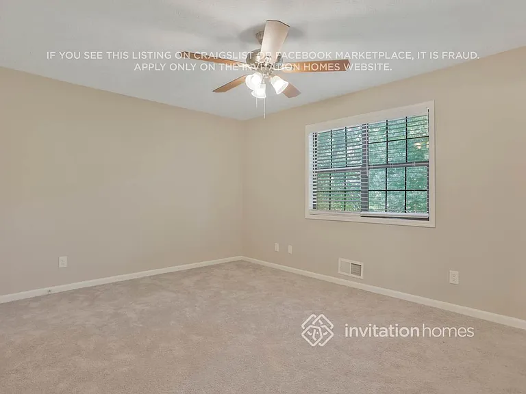 724 Pepperwood Ln — Photo 12