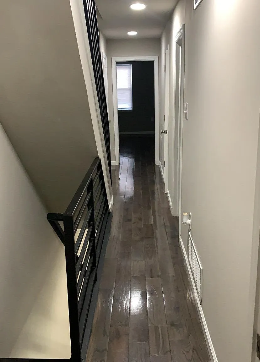 5 bed, 1.5 bath, 1776 sqft, $2,300 — Photo 4