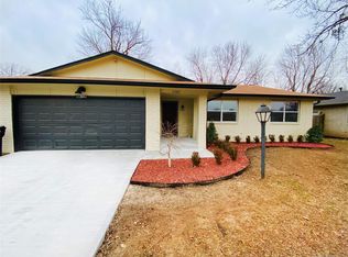 11801 E 64th St S, Broken Arrow, OK 74012