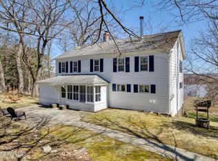 115 Mosher Rd, Glenmont, NY 12077