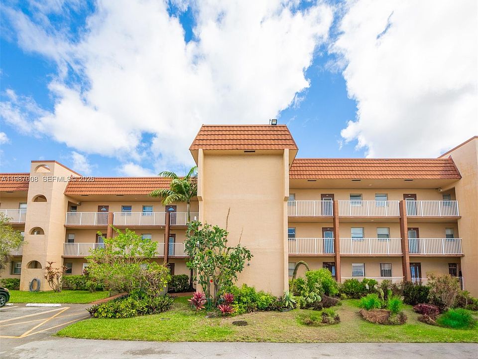 1st image of 8951 Sunrise Lakes Blvd APT 105