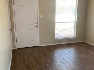 104 Kristi Ln UNIT A, Liberty Hill, TX 78642