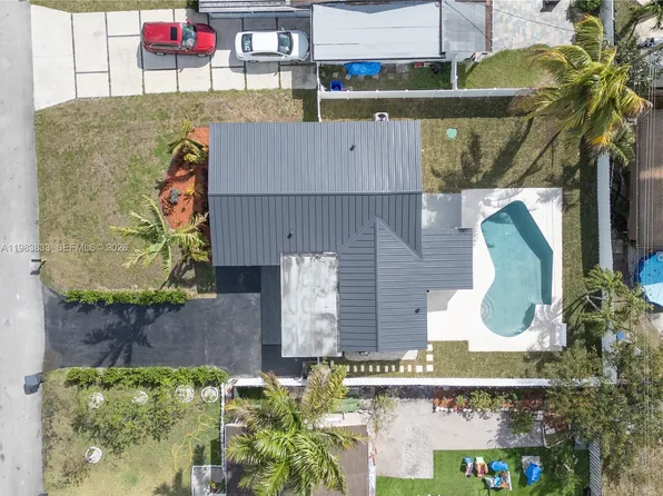 6610 Cody St, Hollywood, FL 33024