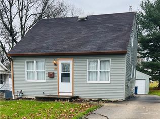 88 Omar St NE, Struthers, OH 44471