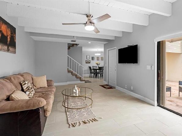 1590 Shaker Cir