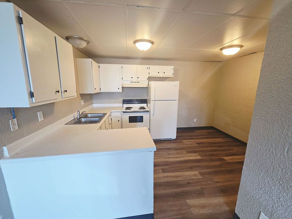 1st image of 1008 Portland Dr APT 3