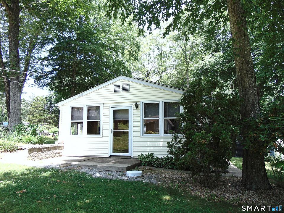 2nd image of 26 Wildwood Road