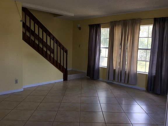 5th image of 211 Foxtail Dr APT I