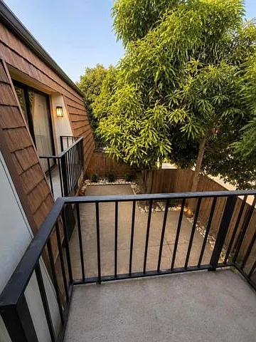 1421 14th Ln — Photo 9