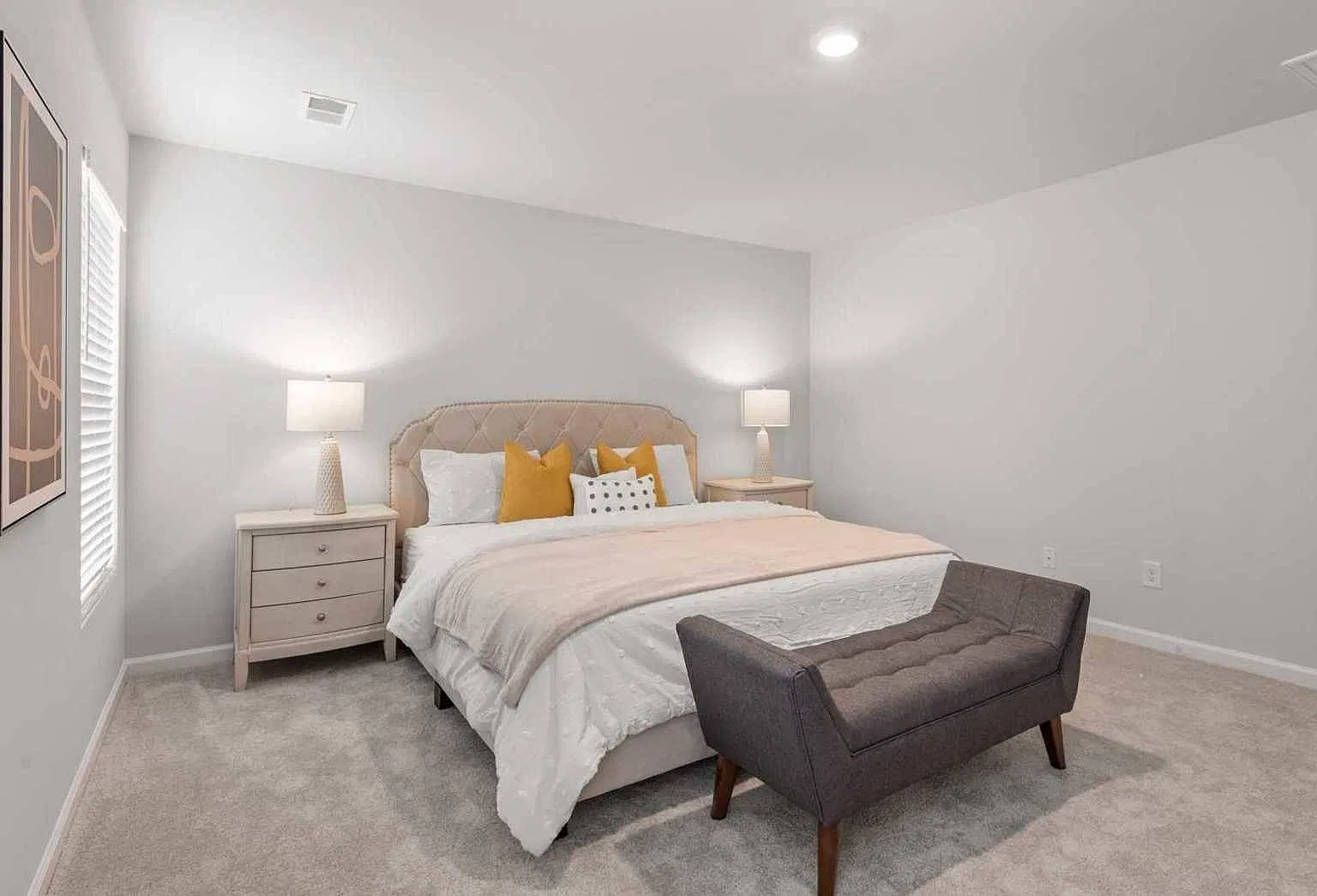 5 bed, 2.5 bath, 2995 sqft, $6,300 — Photo 4