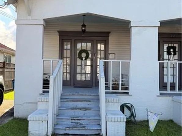 21 Metairie Ct, Metairie, LA 70001
