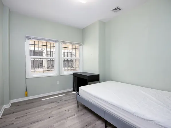 1220 W. 27th Street, 1220 W 27th St #A90c85515, Los Angeles, CA 90007