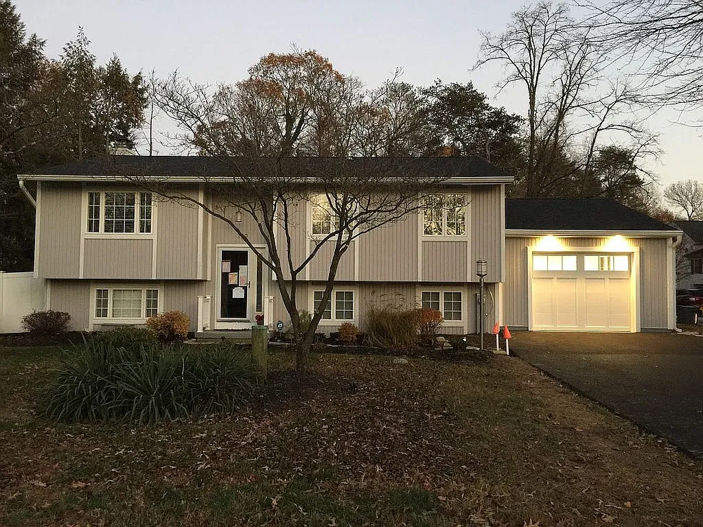 739 McCann Rd photo 1