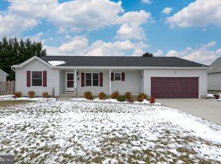 1686 Beech Ln, Hanover, PA 17331