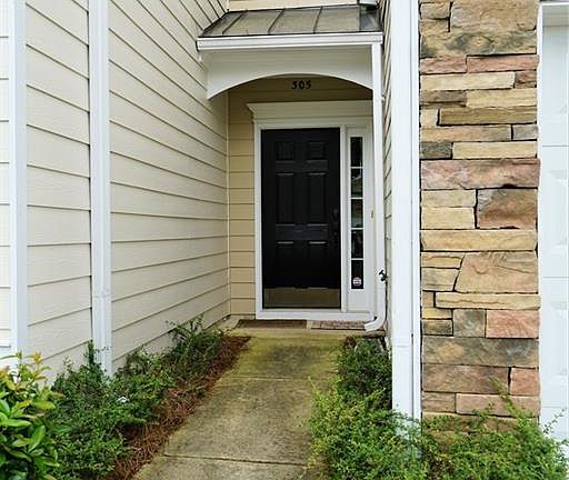 3rd image of 305 Niblewill Pl #29