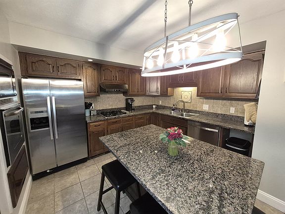 3rd image of 16177 Branchwood Ln