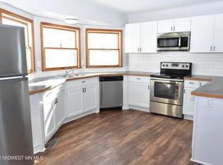 1231 8th St N, Fargo, ND 58102