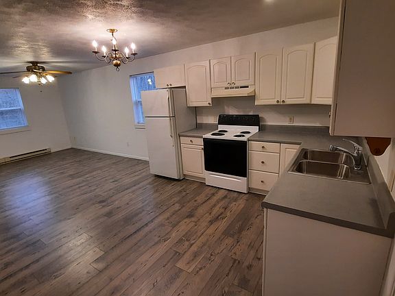 3rd image of 919A Lori Ln #3