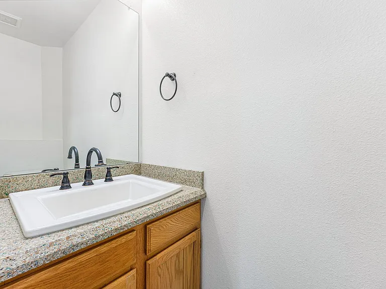7247 S Acoma St — Photo 14