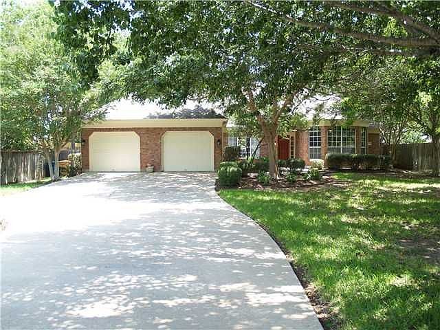 1st image of 8004 Yaupon Dr