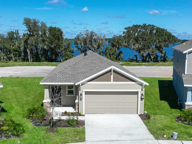 720 Trotters Dr — Photo 1