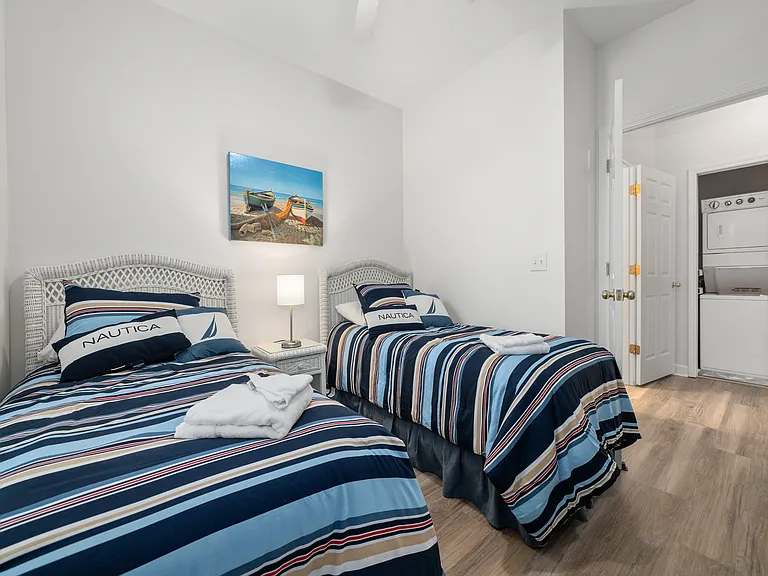 6253 Catalina Dr #1025 — Photo 20