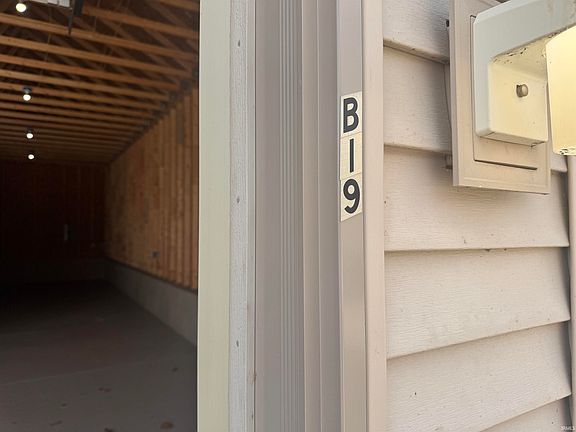 2nd image of 2385 W Orland Rd