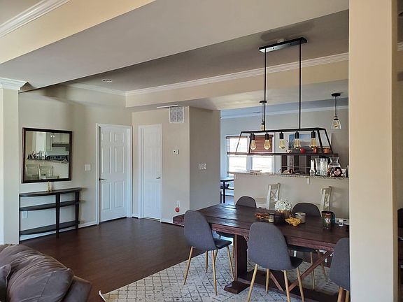 4th image of 2039 S Langley St APT A