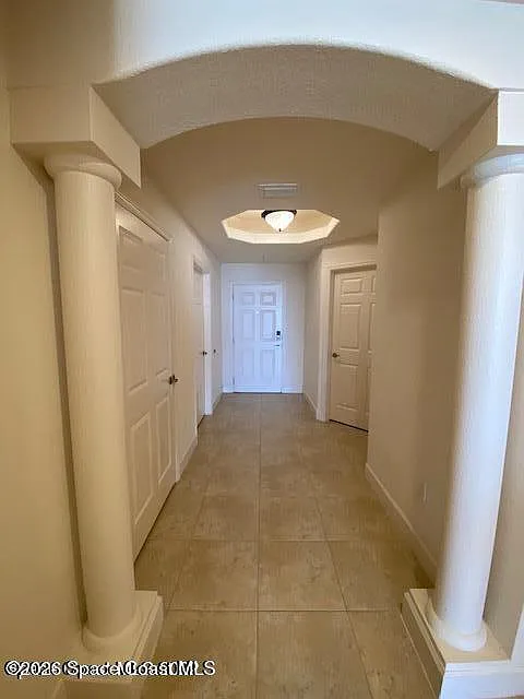 3 bed, 2.0 bath, 1686 sqft, $2,700 — Photo 2