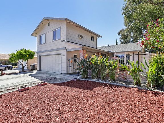 2nd image of 1720 Pine Hollow Cir