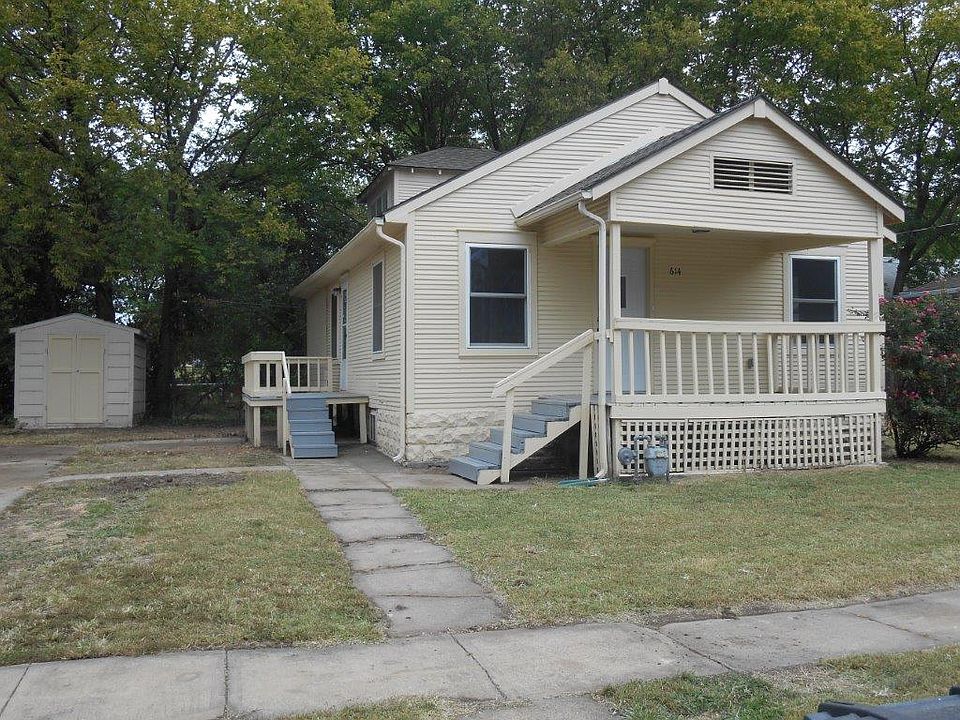 1st image of 614 W Ash Ave