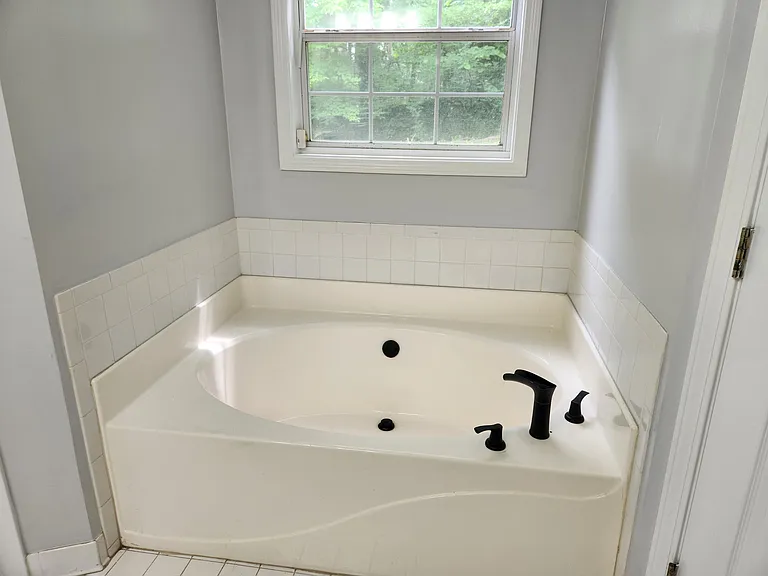 482 Grove Hill Dr — Photo 12