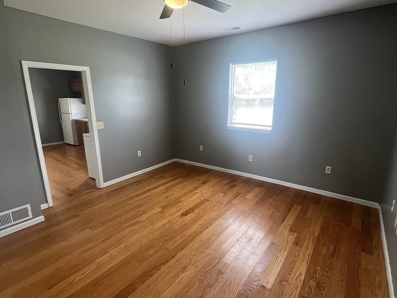 707 S College St - 1 — Photo 4