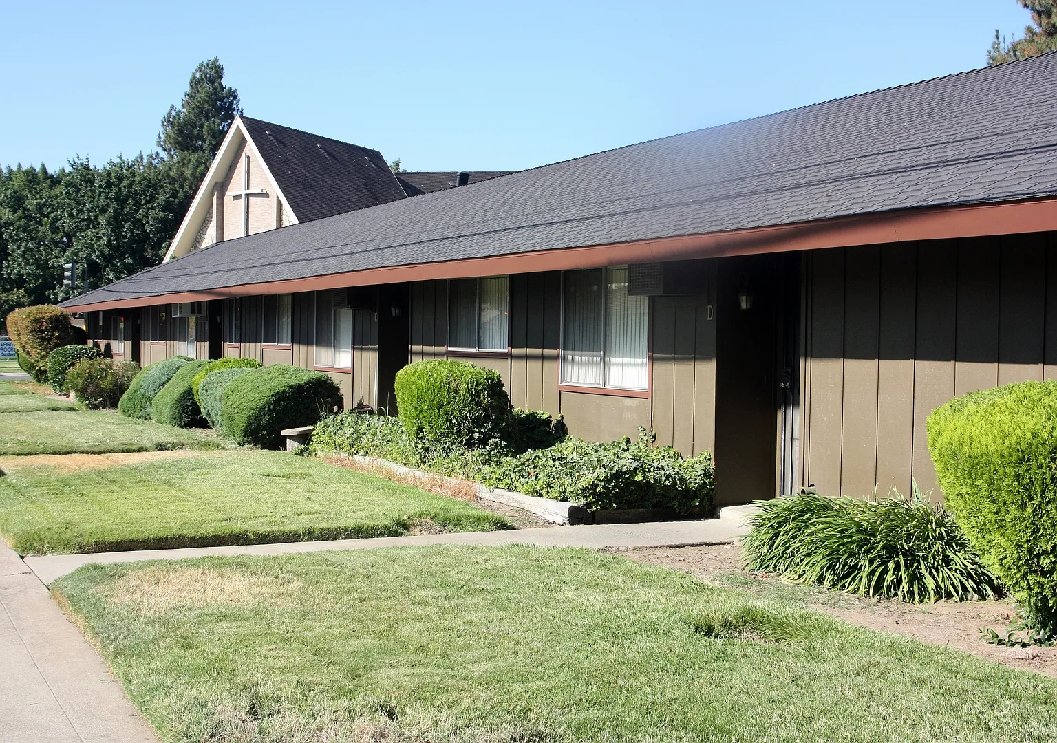 Hutchins 623 S — Photo 1