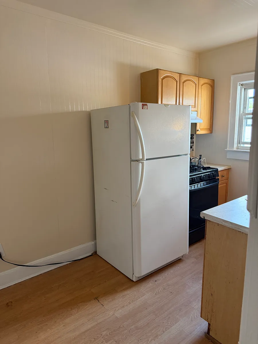 Building Photo - 1654 Grand Ave #2
