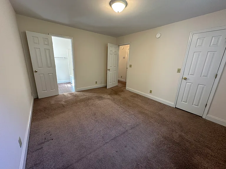 212 Porter St #212 — Photo 12