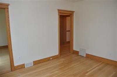 3rd image of 1636 W Berwyn Ave #2E