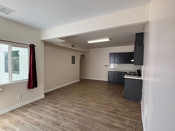4th image of 3506 Percy St #B