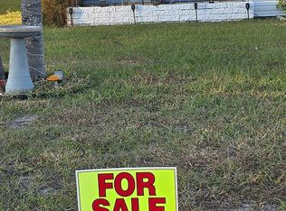 39437 Elgin Dr, Zephyrhills, FL 33542