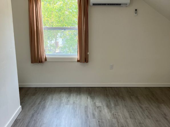 108 Park St FLOOR 2
