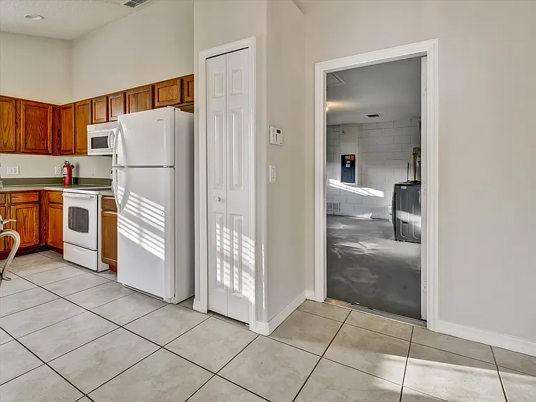 2508 Caliente Trail3856 Keyless Entry — Photo 30