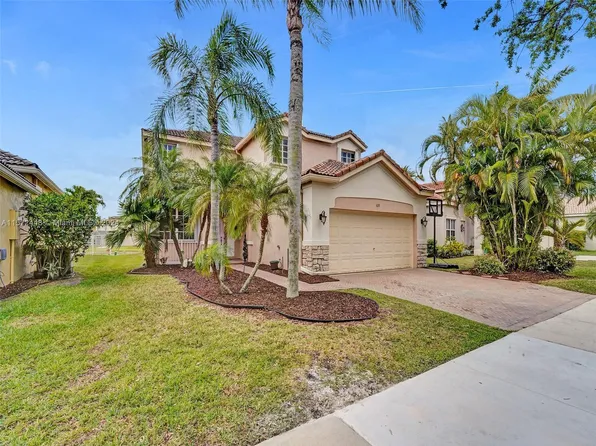 635 Vista Meadows Dr, Weston, FL 33327
