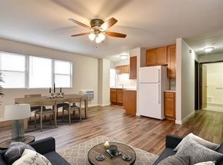 4747 W 19th St #202, Cicero, IL 60804