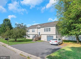 9 Greenlawn Ct, Millville, NJ 08332