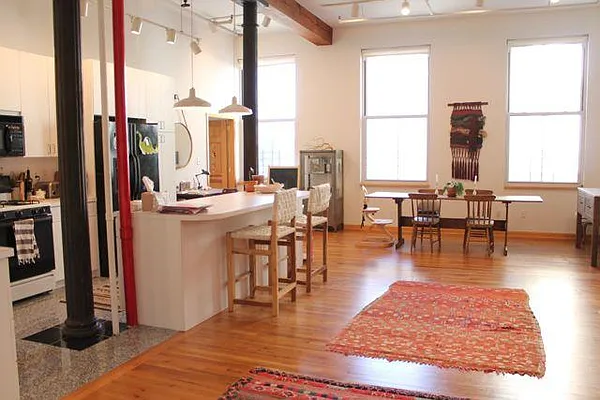 Rented by Level Group | media 16