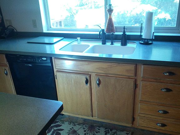 Kitchen sink/dishwasher