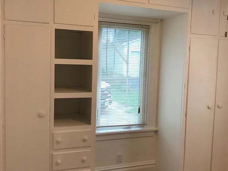 SW bedroom