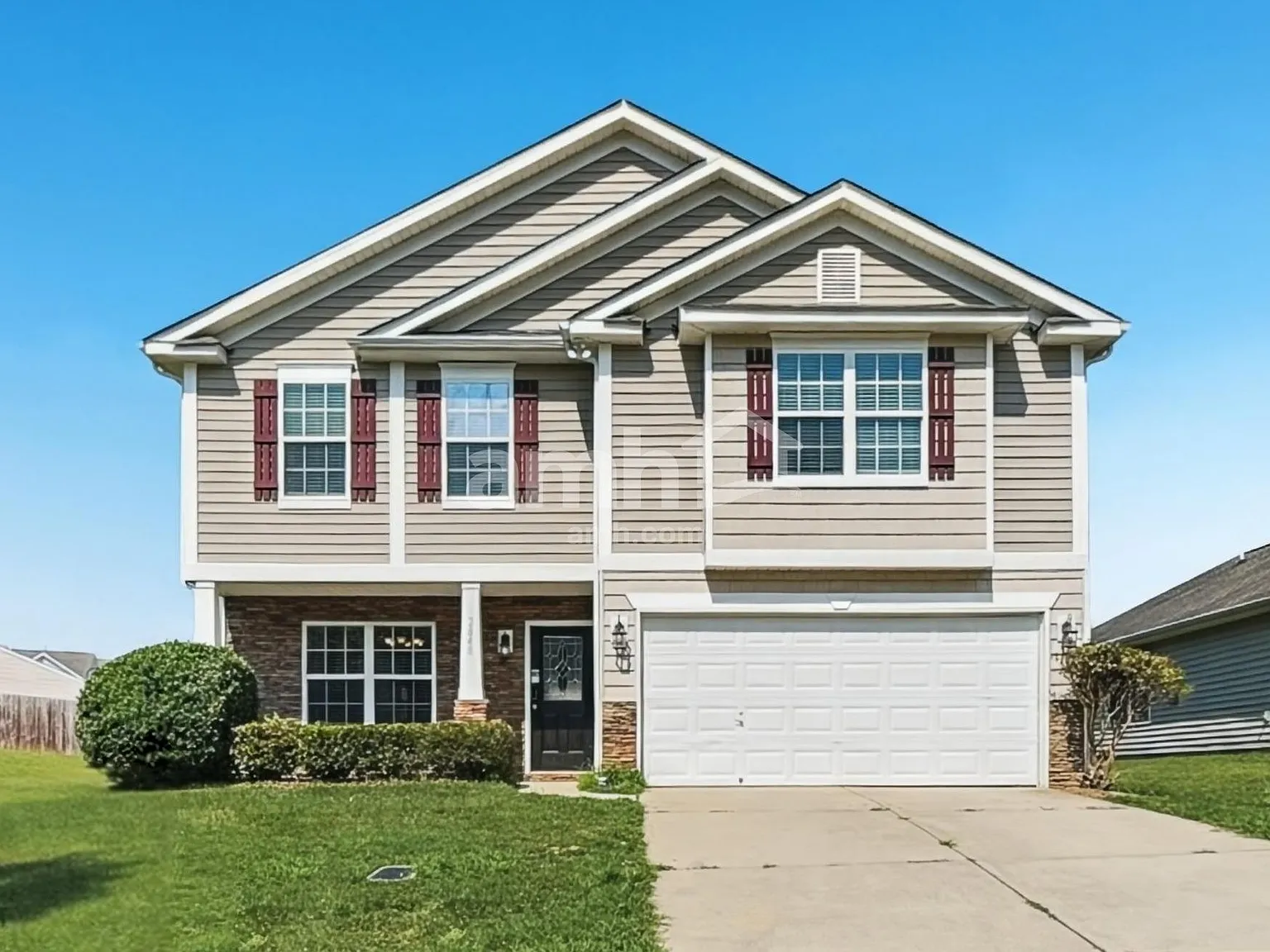 4 bed, 2.5 bath, 2233 sqft, $2,145 — Photo 1